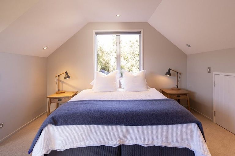 Photo of property in 24 Briar Bank Drive, Wanaka, 9305