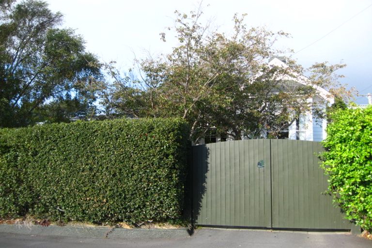 Photo of property in 16 Mitchell Avenue, Maryhill, Dunedin, 9011