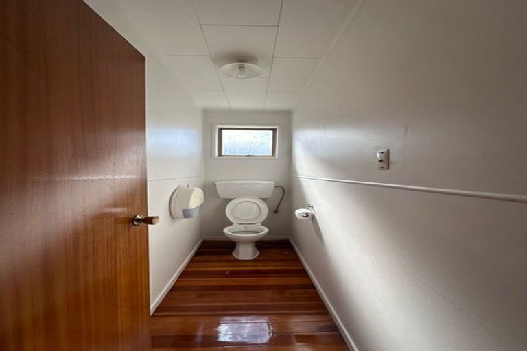 Photo of property in 180 Mahia Road, Wattle Downs, Auckland, 2103