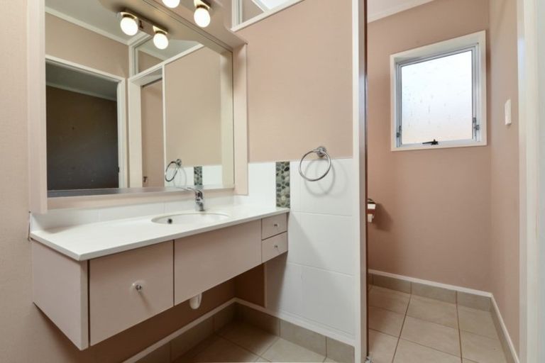 Photo of property in 4 Sheriff Place, Riverlea, Hamilton, 3216