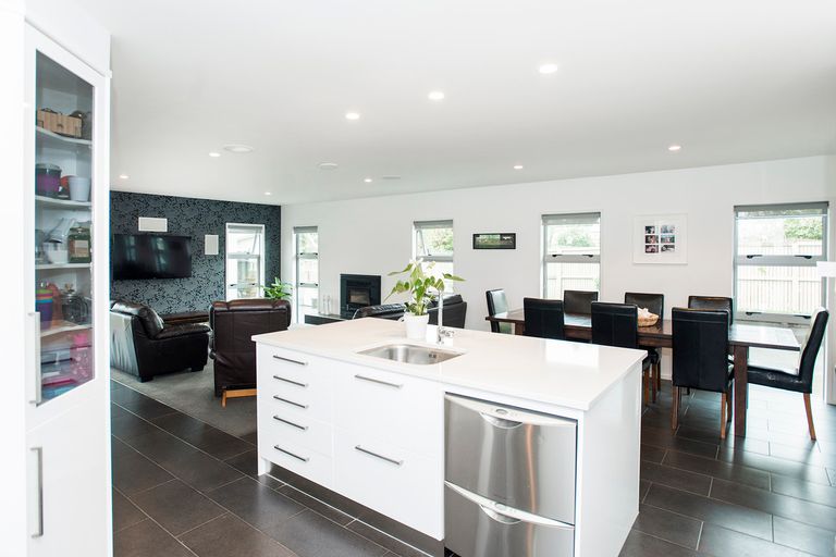 Photo of property in 124b Fox Street, Whataupoko, Gisborne, 4010