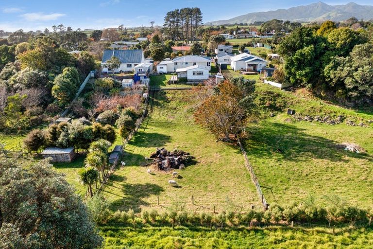 Photo of property in 16 Cumming Street, Okato, 4335