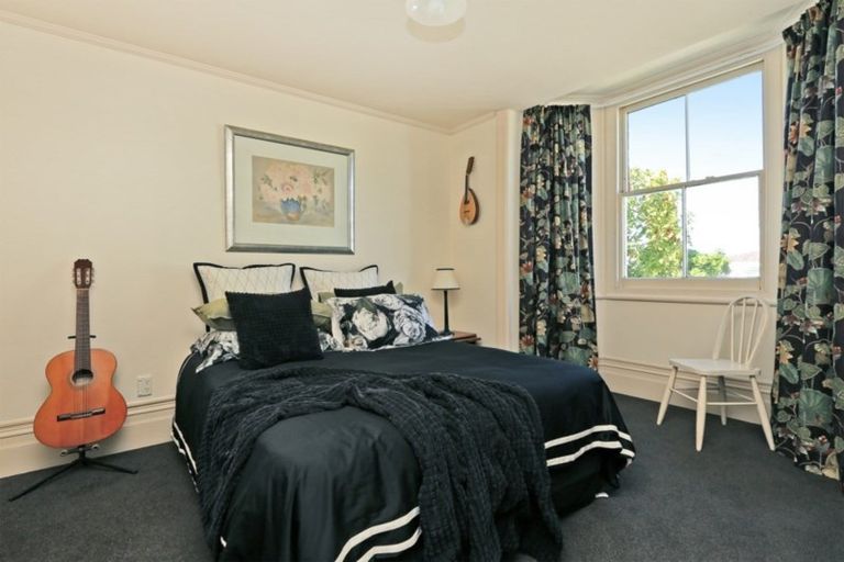 Photo of property in 21 Havelock Road, Hospital Hill, Napier, 4110
