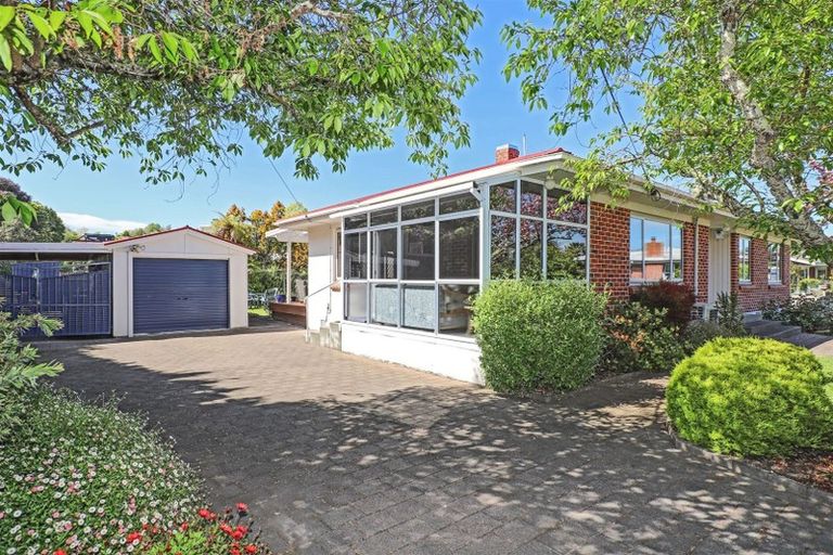 Photo of property in 32 Campbell Street, Havelock North, 4130