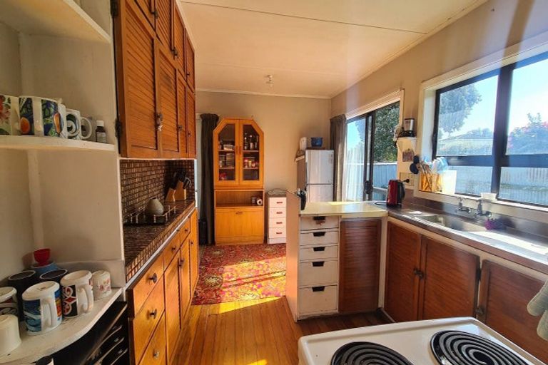 Photo of property in 3 Hickey Place, Opunake, 4616