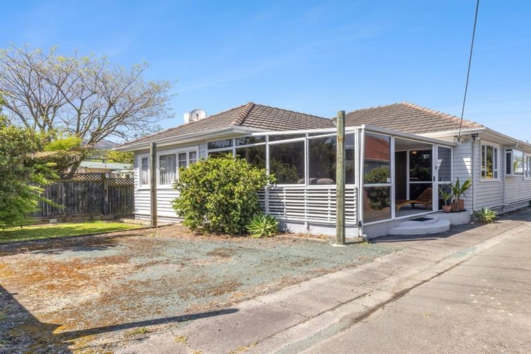 Photo of property in 87 Parkers Road, Tahunanui, Nelson, 7011