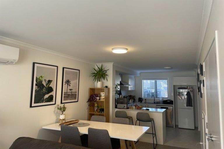 Photo of property in 65 Manarini Road, Westgate, Auckland, 0614