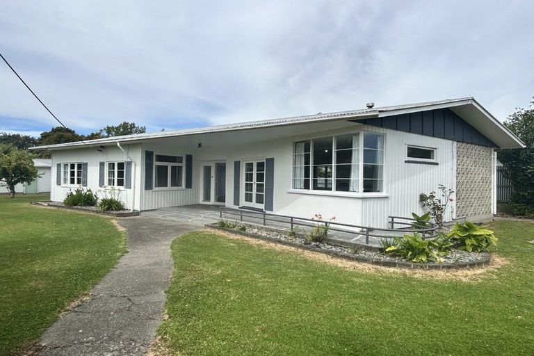 Photo of property in 1 Hariata Street, Otaki, 5512