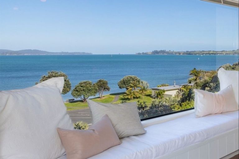 Photo of property in 28 Kahurangi Place, Snells Beach, 0920