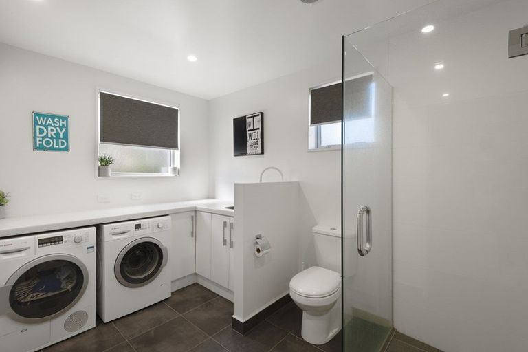 Photo of property in 120 Royal Park Drive, Parklands, Christchurch, 8083