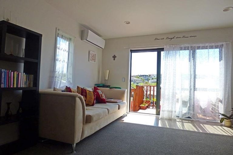 Photo of property in 2726/10 John Jennings Drive, Oteha, Auckland, 0632