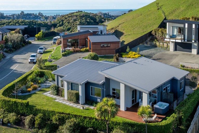 Photo of property in 2 Crown Terrace, Britannia Heights, Nelson, 7010