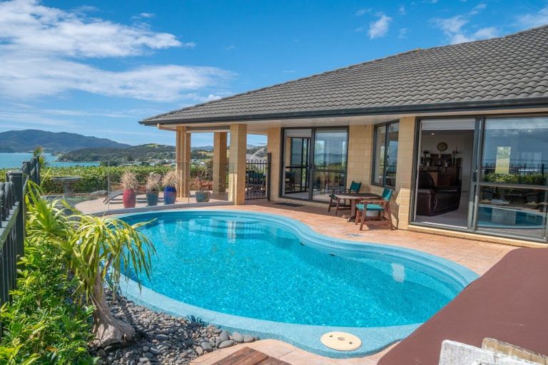 Photo of property in 11 Oden Hill, Coopers Beach, 0420