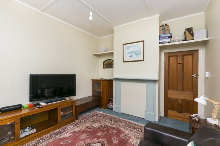Photo of property in 10 Burnell Avenue, Thorndon, Wellington, 6011