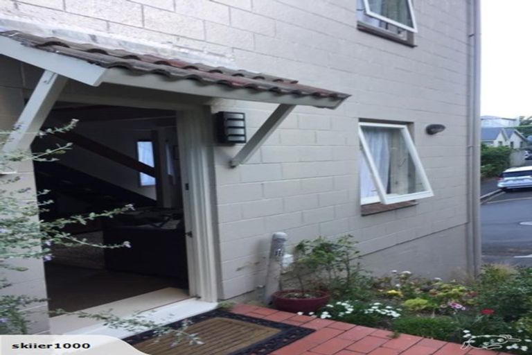 Photo of property in 24 Cottleville Terrace, Thorndon, Wellington, 6011