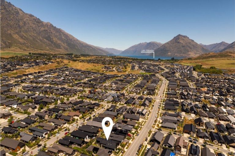 Photo of property in 9 Howden Drive, Jacks Point, 9371