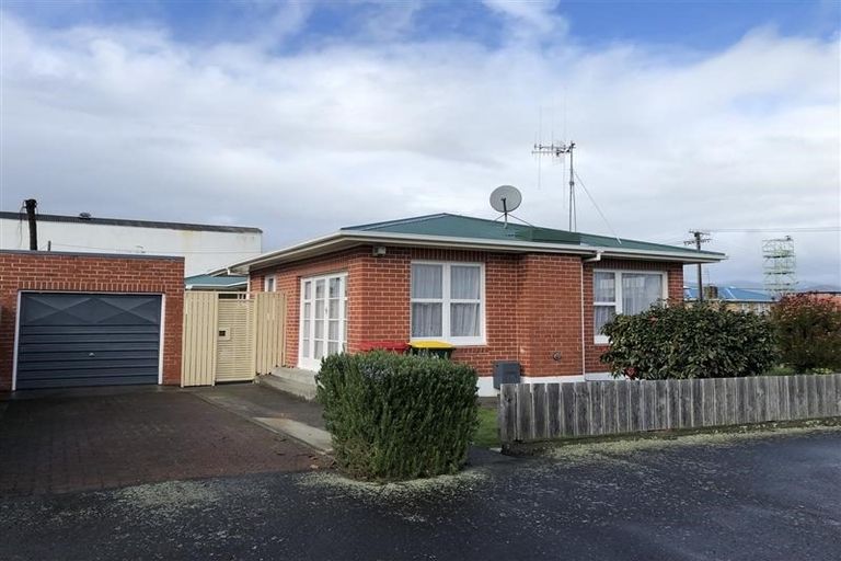 Photo of property in 22 Stanley Street, Levin, 5510