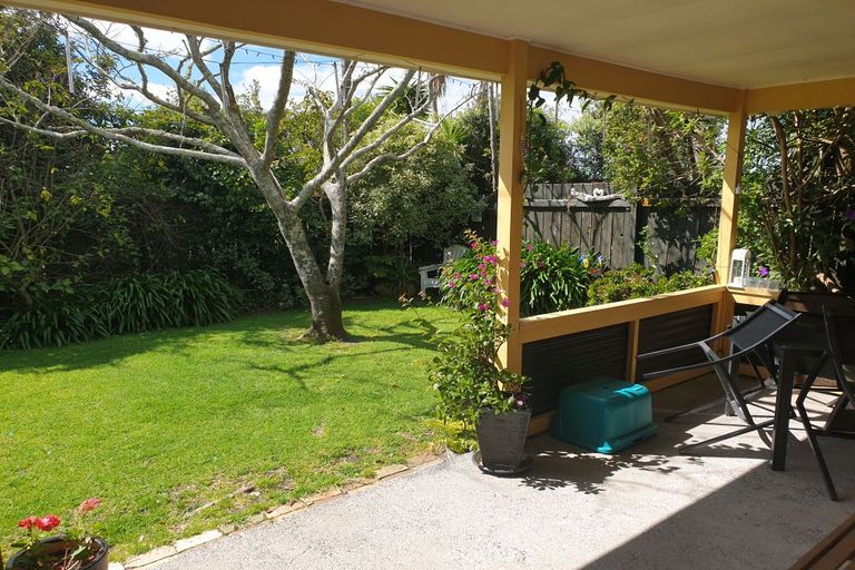 Photo of property in 50 Hillview Road, Waihi Beach, 3611