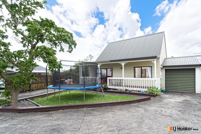 Photo of property in 1/24 Leven Lane, Totara Heights, Auckland, 2105
