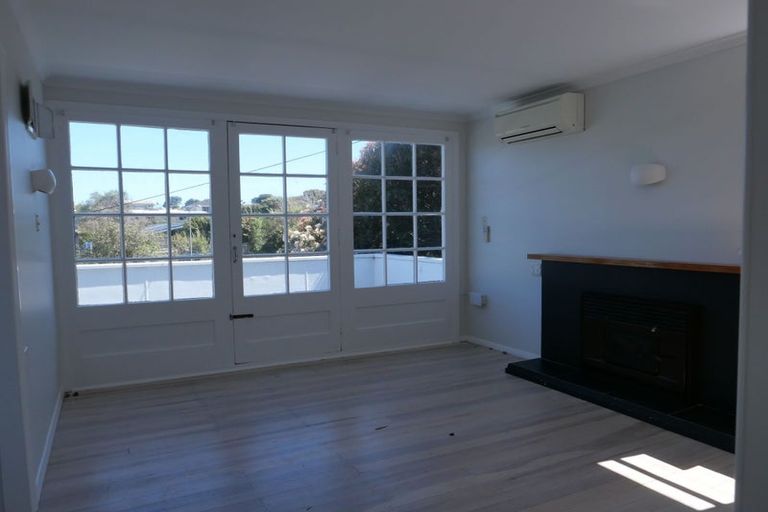 Photo of property in 5 Allen Road, Raumati Beach, Paraparaumu, 5032