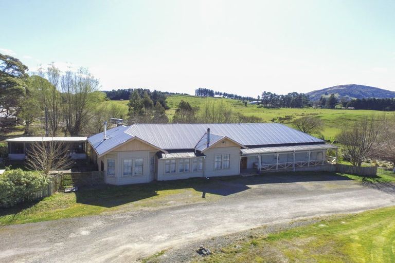 Photo of property in 3345 Weber Road, Weber, Dannevirke, 4970
