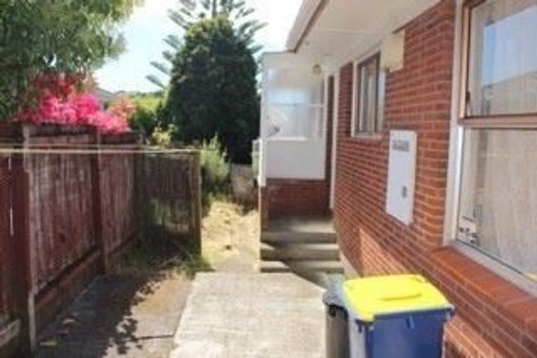 Photo of property in 1/57 Alton Avenue, Hillcrest, Auckland, 0627