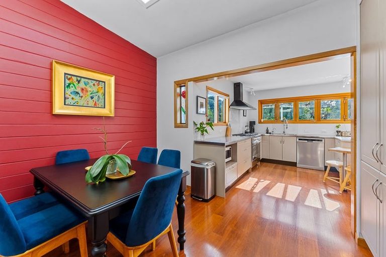 Photo of property in 14 Moore Street, Hillcrest, Auckland, 0627