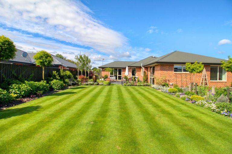 Photo of property in 11 Steane Place, Halswell, Christchurch, 8025