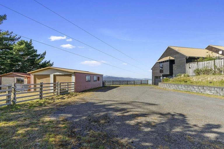 Photo of property in 95 Sweetacres Drive, Belmont, Lower Hutt, 5010