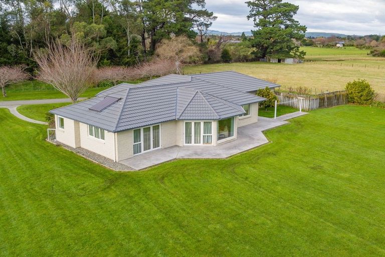 Photo of property in 137 Kent Street, Carterton, 5713