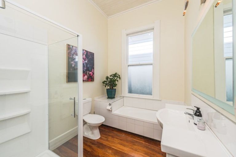 Photo of property in 72 Niblett Street, Whanganui, 4500