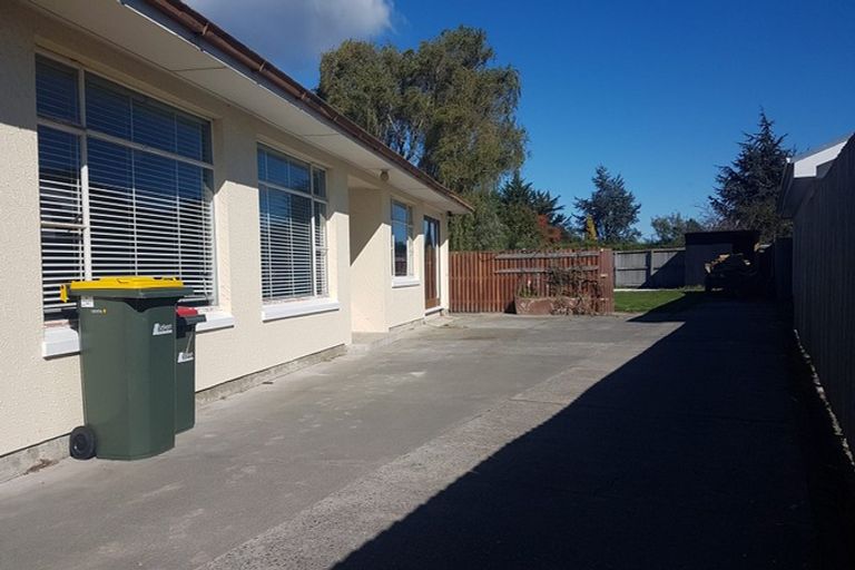 Photo of property in 37 Leeston And Lake Road, Leeston, 7632