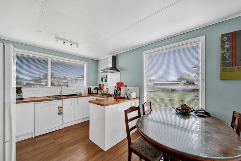 Photo of property in 147 Miranda Street, Stratford, 4332