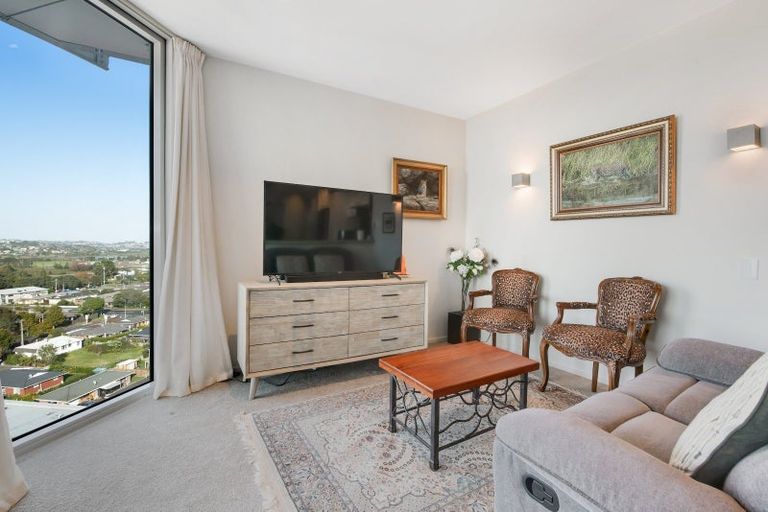 Photo of property in 1111/11 Tamariki Avenue, Kelston, Auckland, 0602