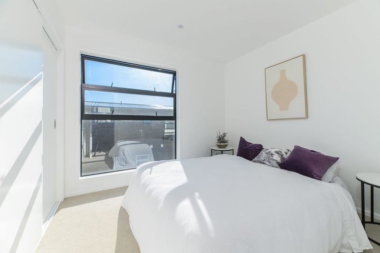 Photo of property in 148 Mcleod Road, Te Atatu South, Auckland, 0610