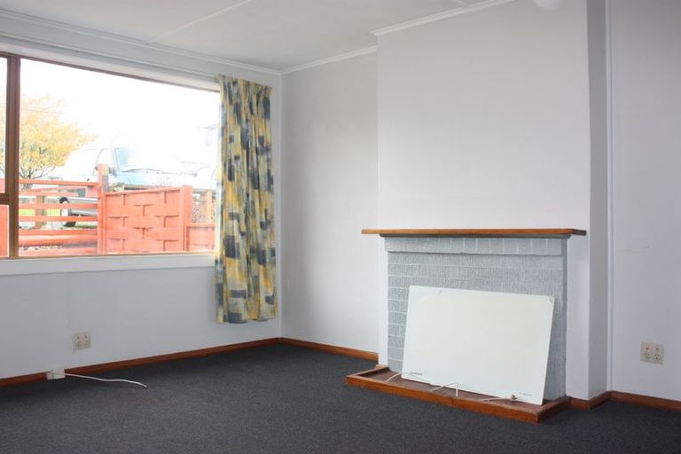 Photo of property in 28 Edinburgh Street, Green Island, Dunedin, 9018