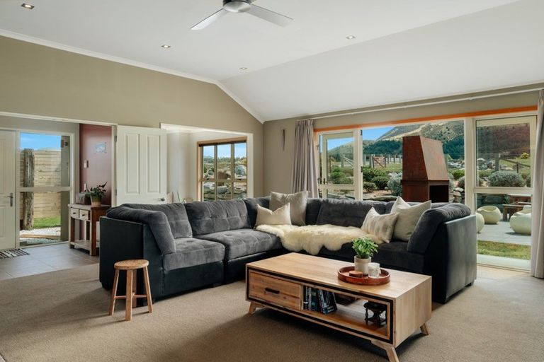 Photo of property in 136 Te Awa Road, Albert Town, Wanaka, 9382