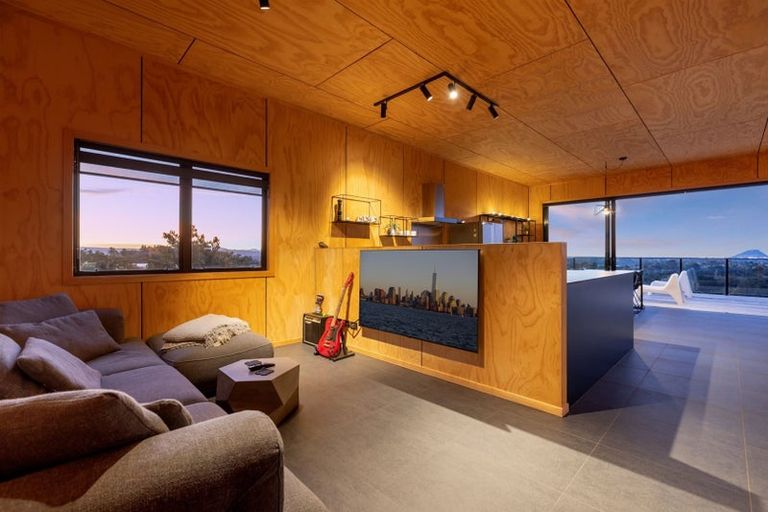 Photo of property in 10 Taranui Place, Ohauiti, Tauranga, 3112