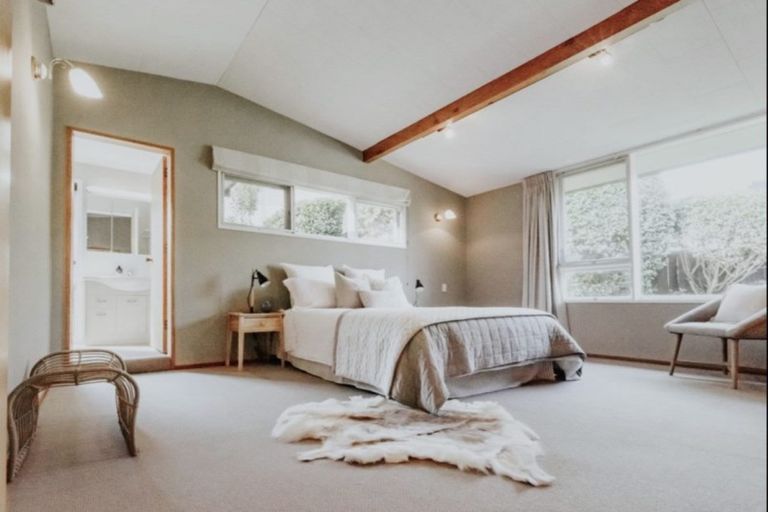 Photo of property in 345 Devonport Road, Tauranga, 3110