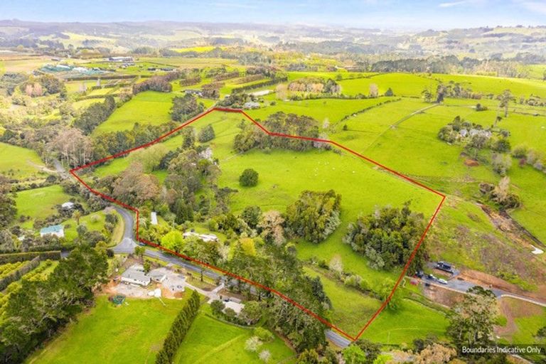 Photo of property in 86 Taha Road, Waimauku, 0881