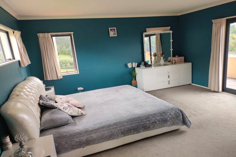 Photo of property in 6 Woodland Road, Johnsonville, Wellington, 6037