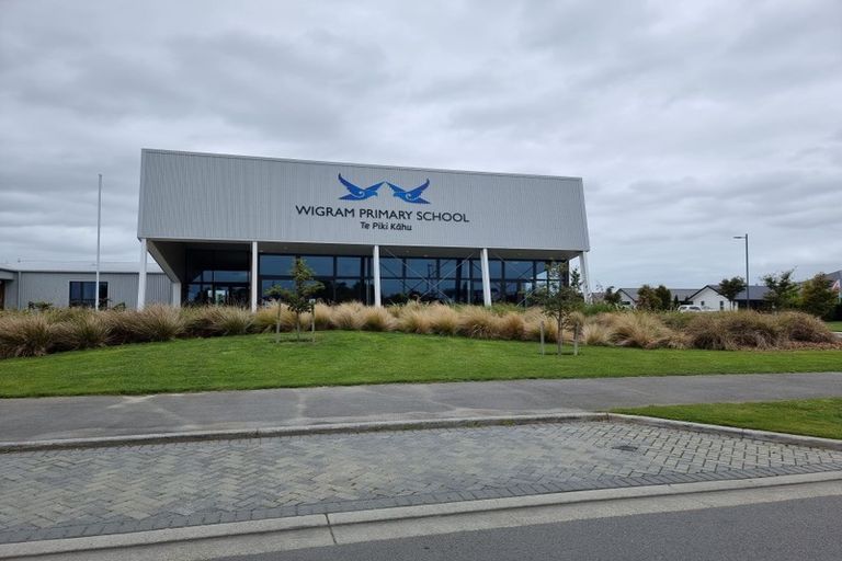 Photo of property in 33 Kittyhawk Avenue, Wigram, Christchurch, 8042