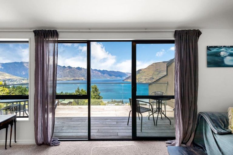 Photo of property in 6b Scott Place, Fernhill, Queenstown, 9300