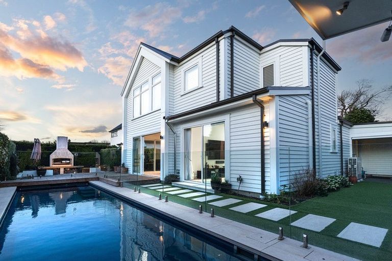 Photo of property in 197 Fendalton Road, Fendalton, Christchurch, 8052