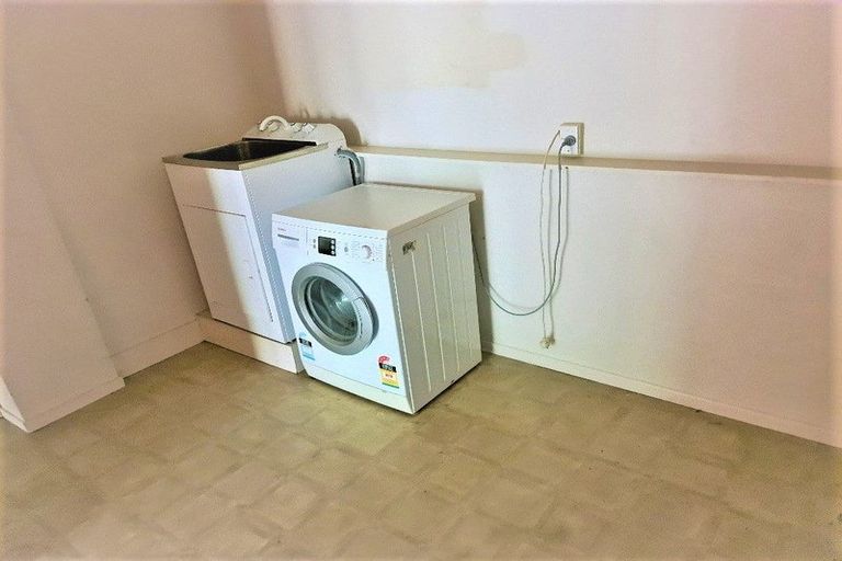 Photo of property in 211 Lake Road, Belmont, Auckland, 0622