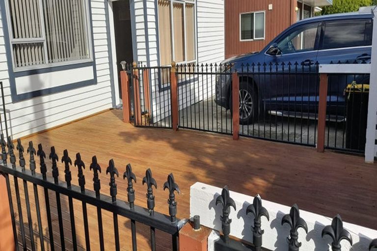 Photo of property in 14 Puriri Street, Miramar, Wellington, 6022