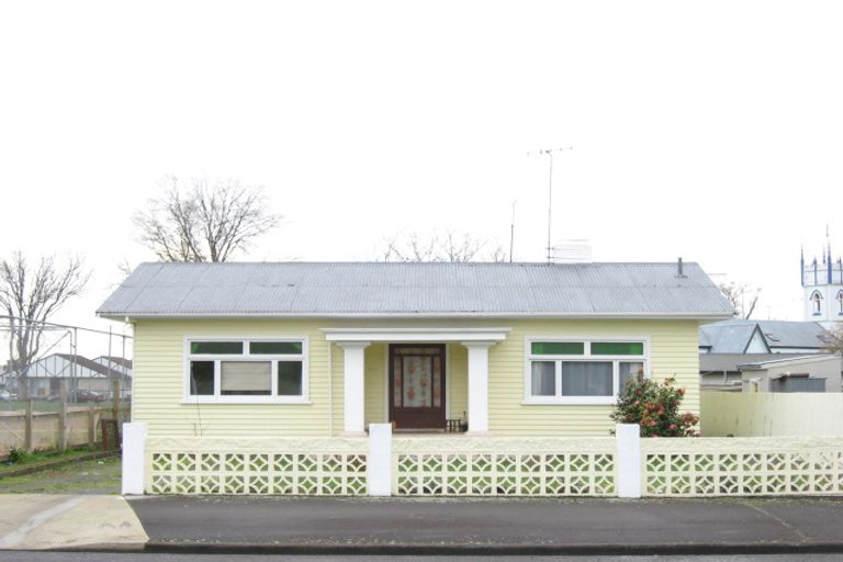 Photo of property in 512 Eastbourne Street East, Hastings, 4122