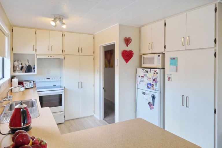 Photo of property in 28 Coates Place, Rangiora, 7400