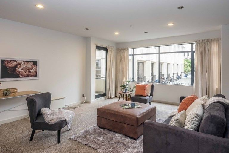 Photo of property in Kate Sheppard Apartments, 3f/42 Molesworth Street, Thorndon, Wellington, 6011
