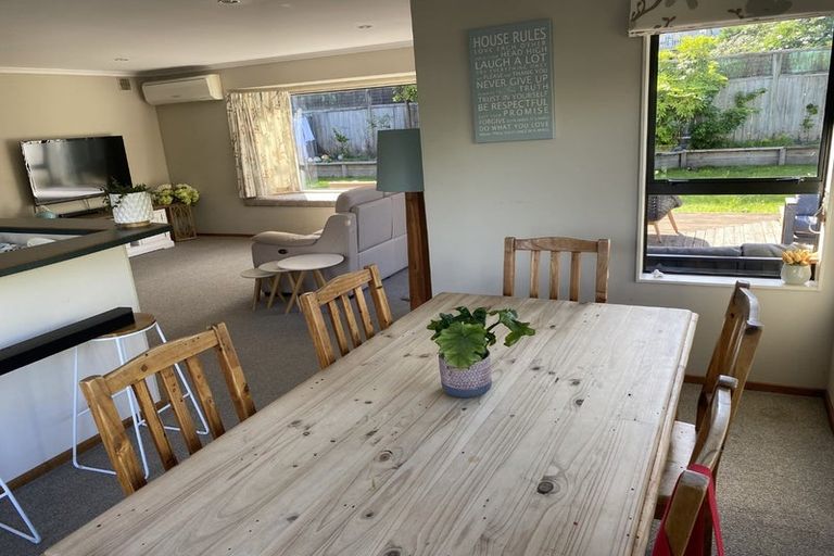 Photo of property in 22 Sunburst Court, Paraparaumu Beach, Paraparaumu, 5032